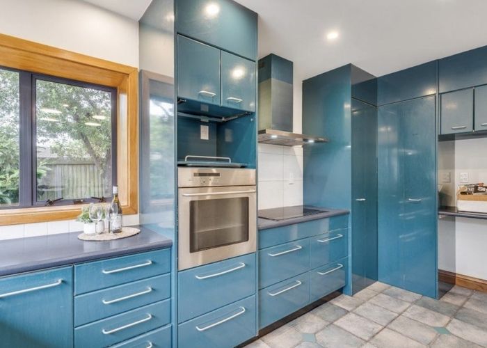  at 2/155 Yaldhurst Road, Upper Riccarton, Christchurch City, Canterbury