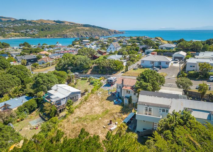  at 1/ 36 Whanake Street, Titahi Bay, Porirua, Wellington