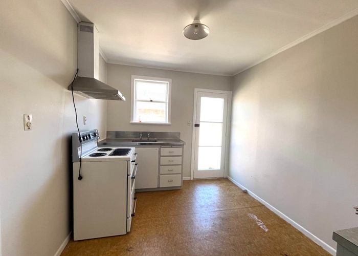  at 2/43 Spring Street, Onehunga, Auckland City, Auckland