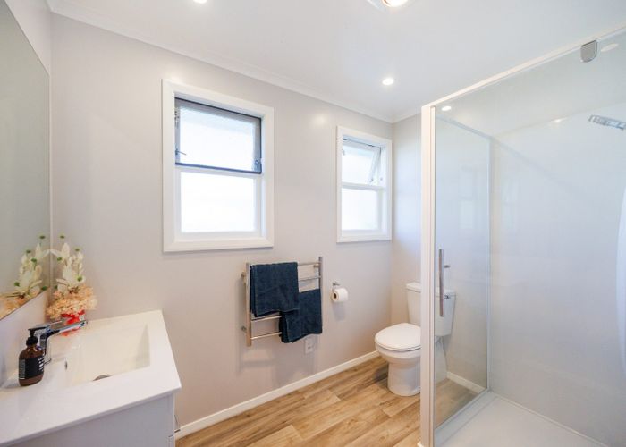  at 2 Lockhart Avenue, Milson, Palmerston North, Manawatu / Whanganui