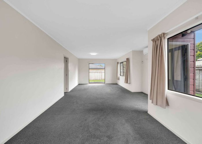  at 3/54 Swanson Road, Henderson, Waitakere City, Auckland