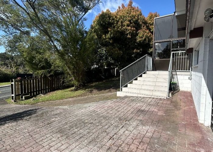  at 19 South Lynn Road, Titirangi, Waitakere City, Auckland