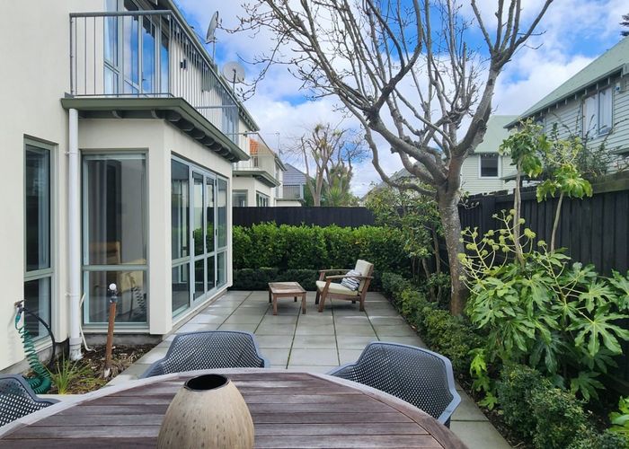  at 2/21 Bishop Street, St. Albans, Christchurch City, Canterbury