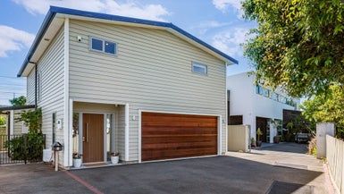  at 4 Marina View, Paremata, Porirua