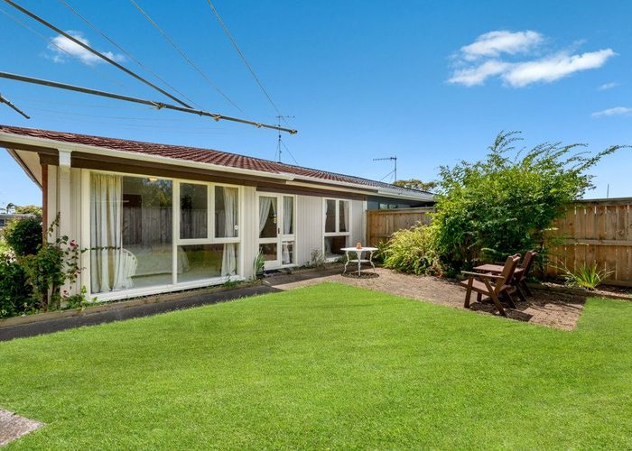  at 8B Levaut Place, Half Moon Bay, Auckland