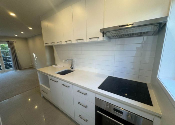  at 2/30 Don Croot Street, Morningside, Auckland City, Auckland