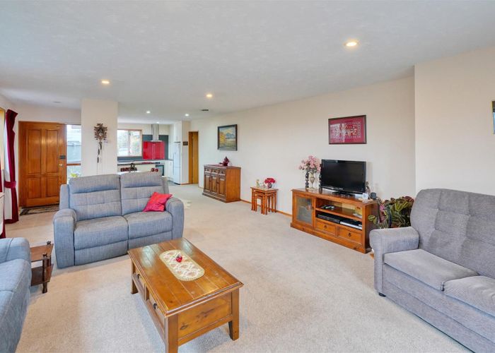  at 7 Fieldmoor Place, Parklands, Christchurch