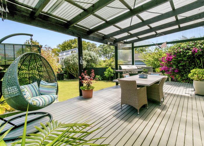  at 2 Titiwai Place, Birkenhead, Auckland