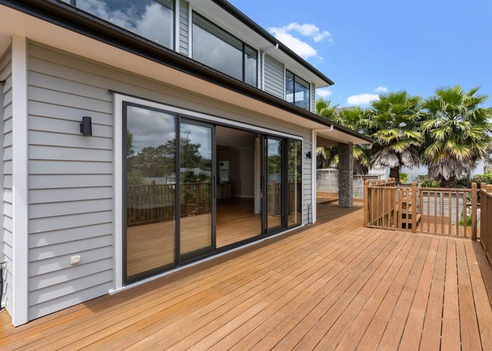  at 17 Churchouse Road, Greenhithe, Auckland