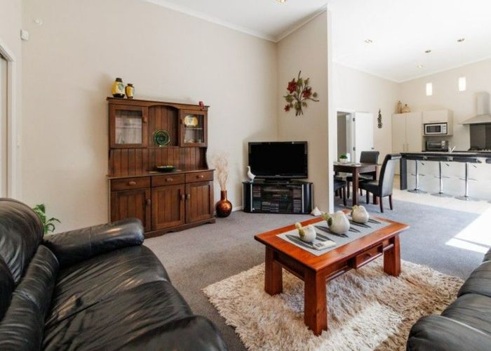  at 10 Galea Grove, Kelvin Grove, Palmerston North, Manawatu / Whanganui