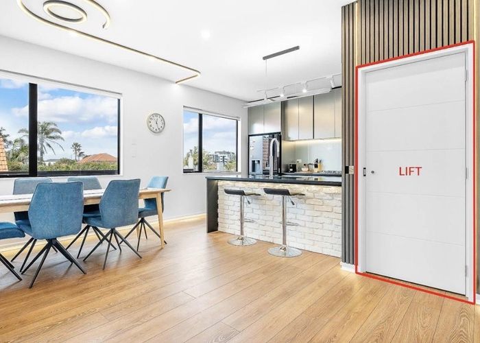  at 2B Tuhaere Street, Orakei, Auckland