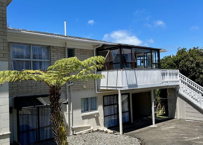  at 2/23 Waitemata Road, Hauraki, Auckland