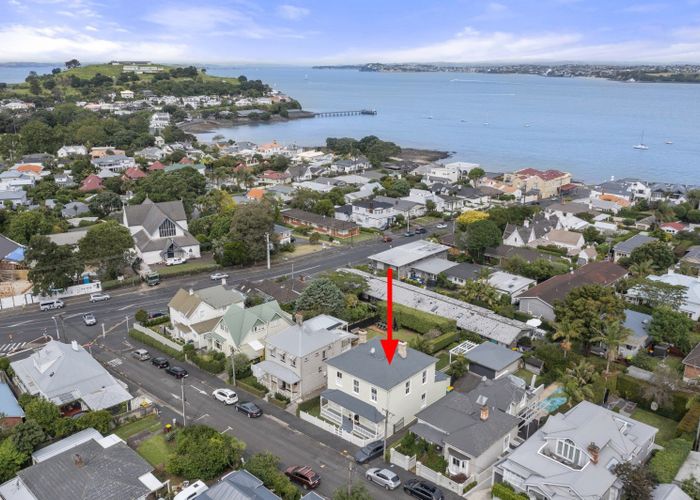  at 3 Kerr Street, Devonport, Auckland