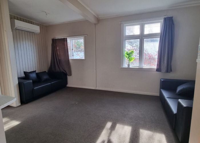  at 2/2 Sugarloaf Road, Brooklyn, Wellington, Wellington