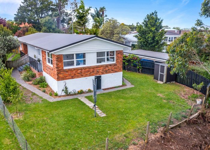  at 2/12 Oberon Place, Avondale, Auckland