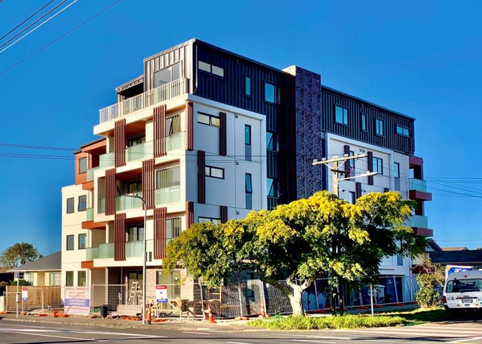  at 303/2A Truro Road, Sandringham, Auckland