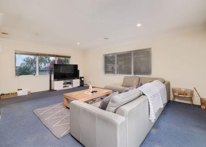  at 15 Lenore Road, Favona, Auckland