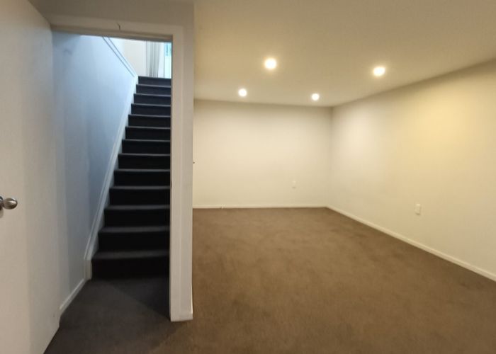  at 26 Zingaro Place, Massey, Waitakere City, Auckland