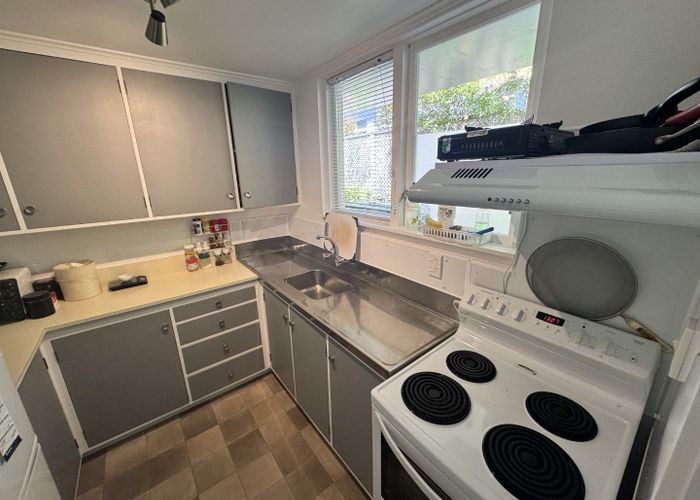  at 7/18 Agra Crescent, Khandallah, Wellington, Wellington