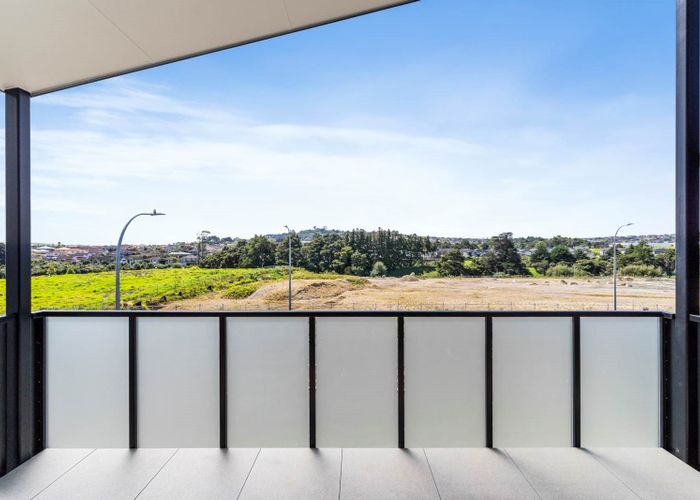  at 301/32 Shortfin Place, Flat Bush, Manukau City, Auckland