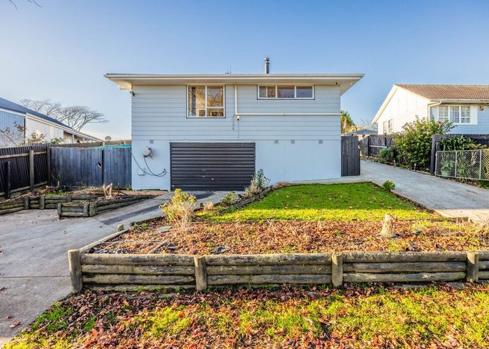  at 35 Moncrieff Avenue, Clendon Park, Manukau City, Auckland