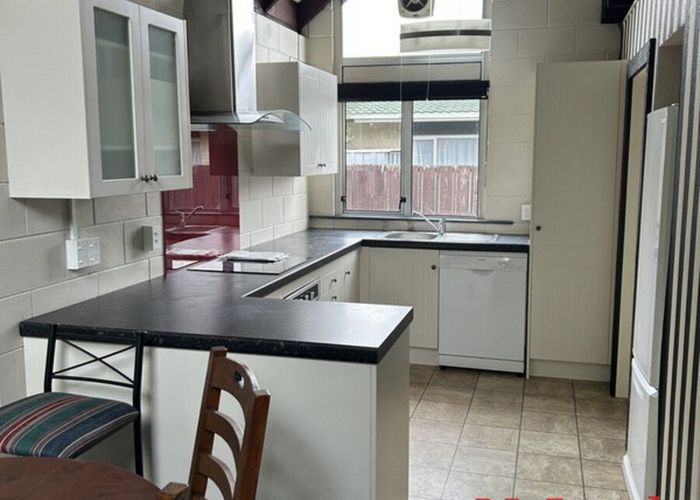  at 48 Queens Drive, Allenton, Ashburton