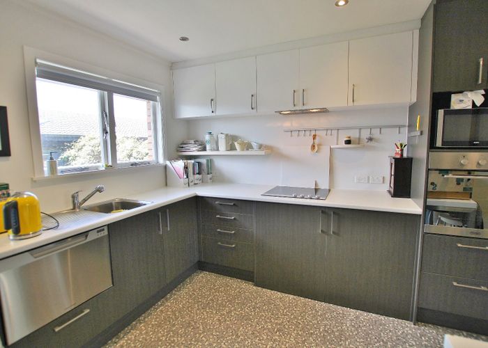  at 2/81 Rawhiti Road, Onehunga, Auckland