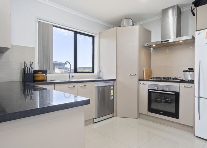  at 12A Frederick Place, Whalers Gate, New Plymouth