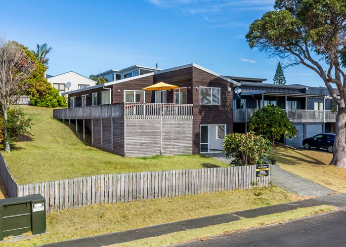  at 12 North West Anchorage, Omaha