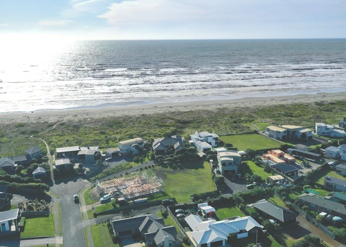  at 6 Ngati Huia Place, Waitarere Beach, Horowhenua, Manawatu / Whanganui