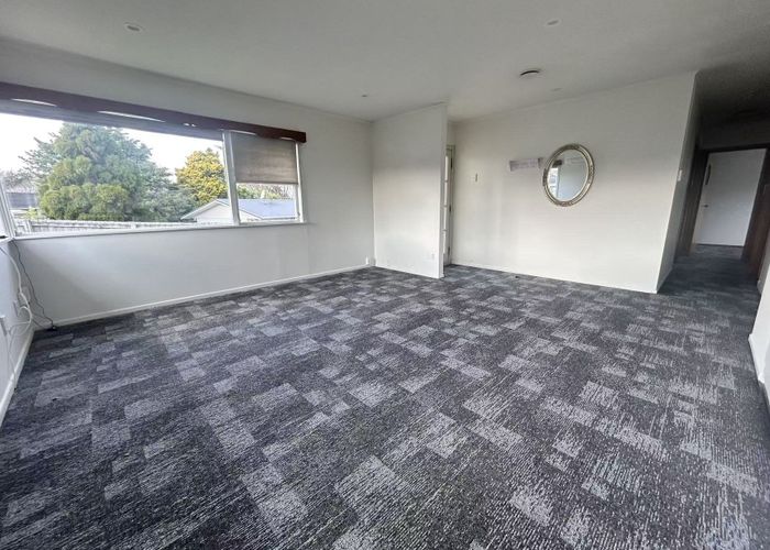  at 15 La Rosa Street, Green Bay, Waitakere City, Auckland