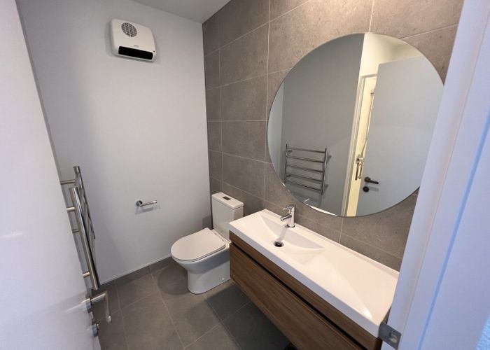  at 5/10 New Brighton Road, Shirley, Christchurch City, Canterbury