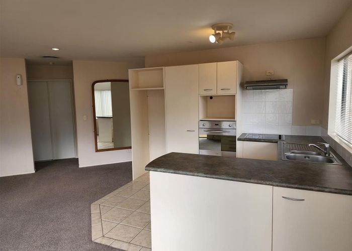  at 9/169 Sturges Road, Henderson, Auckland