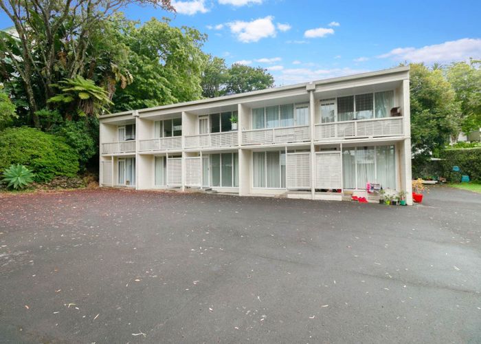  at 20 Charlton Avenue, Mount Eden, Auckland