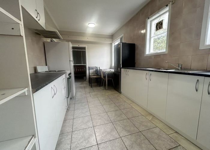  at 234a Lake Road, Hauraki, North Shore City, Auckland