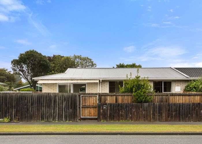  at 2/2 Bayswater Crescent, Bromley, Christchurch