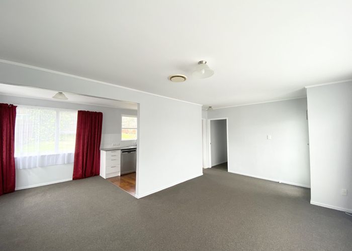  at 98 Lauderdale Road, Birkdale, North Shore City, Auckland