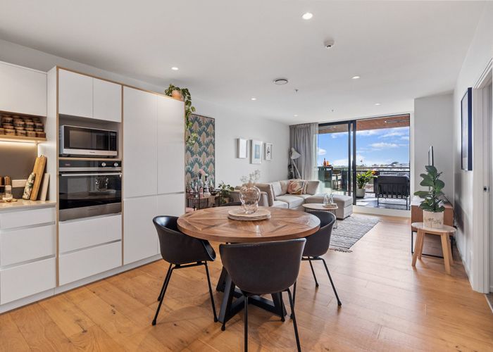  at 305/70 Victoria Street, Onehunga, Auckland