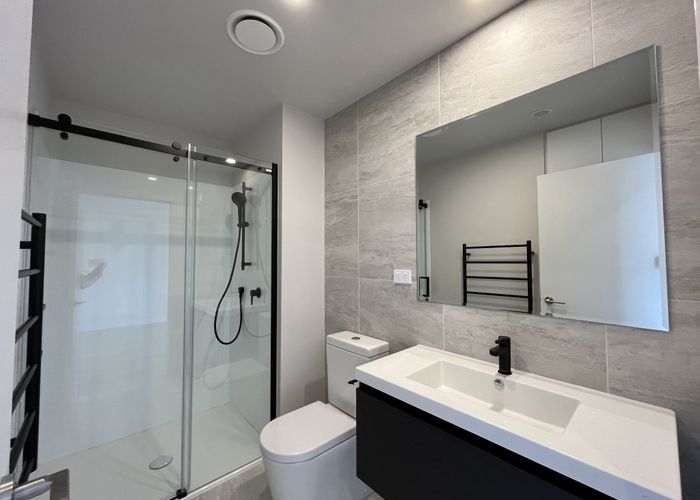  at 112/2A Munroe Lane, Albany, Auckland