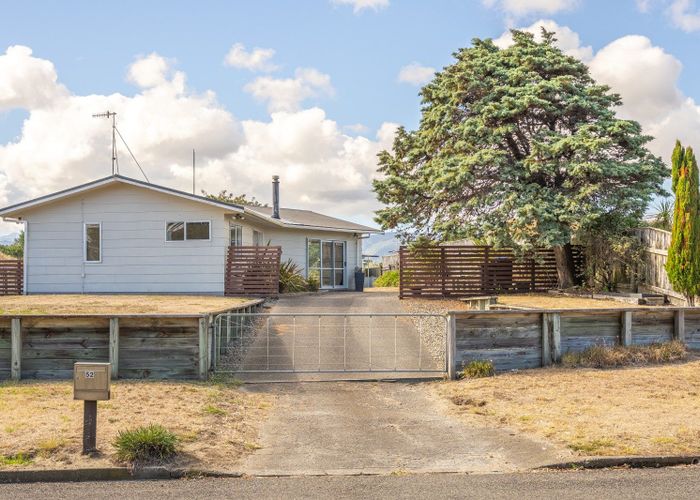  at 52 Sarah Street, Waikawa Beach, Horowhenua, Manawatu / Whanganui