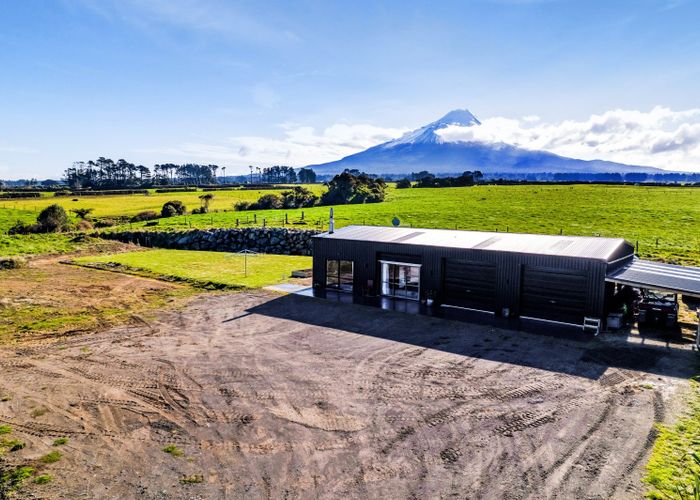  at 1592 Opunake Road, Mahoe, Stratford