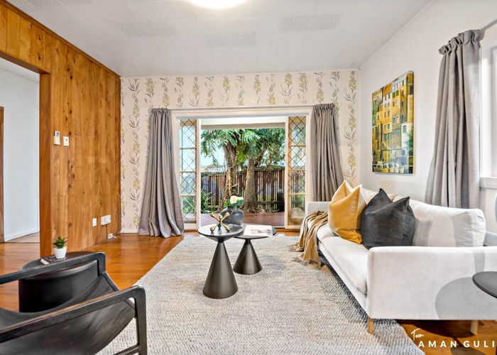  at 129 Sunnyside Road, Sunnyvale, Waitakere City, Auckland