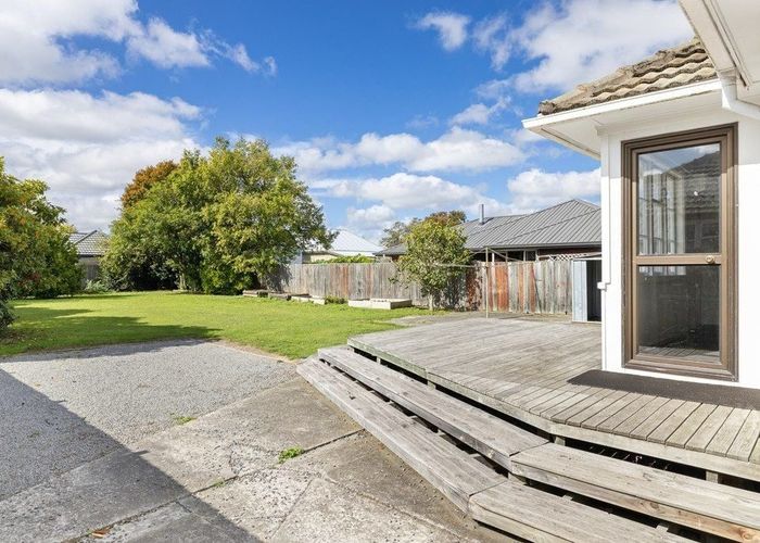  at 9 Virgil Place, Northcote, Christchurch