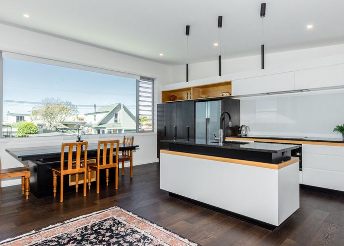  at 190C Charles Street, Westshore, Napier