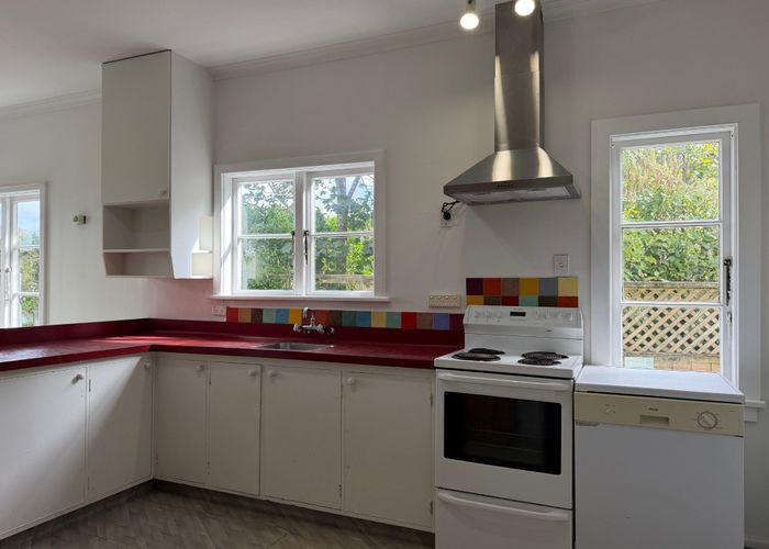  at 75 Chamberlain Road, Karori, Wellington, Wellington