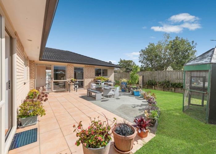  at 27 Toomer Place, Beachlands, Manukau City, Auckland