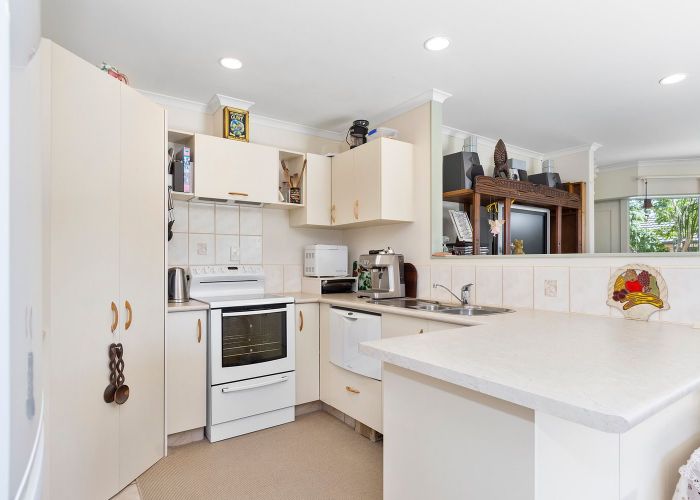  at 10 Summerland Crescent, Papamoa Beach, Tauranga, Bay Of Plenty