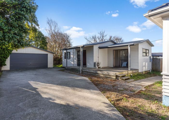  at 18 Auburn Avenue, Upper Riccarton, Christchurch City, Canterbury