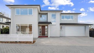  at 17A Northcross Drive, Oteha, Auckland