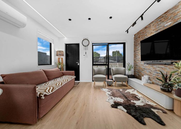  at 1/11 McLean Avenue, Papatoetoe, Manukau City, Auckland